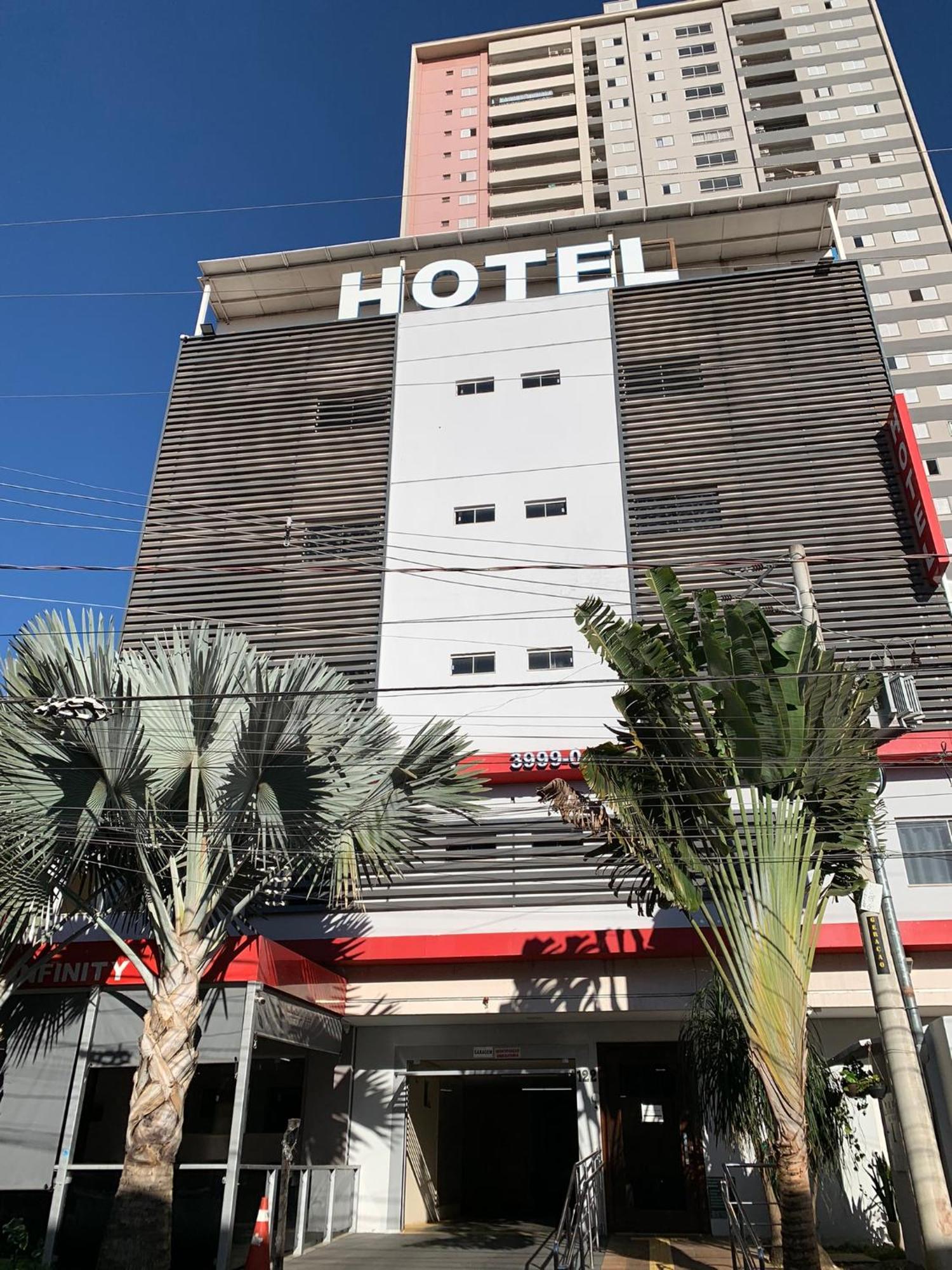 Infinity Hotel Goiânia Exteriör bild