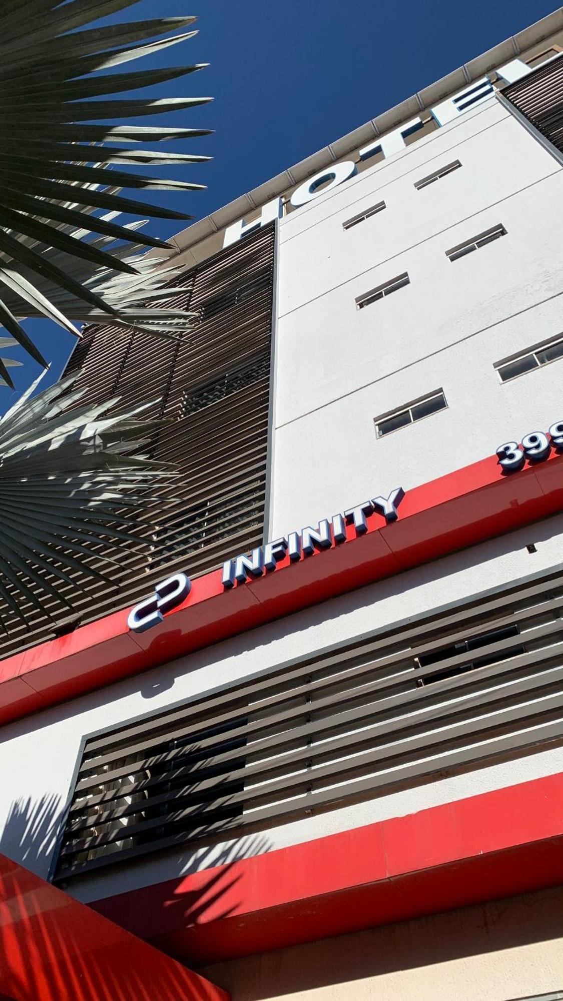 Infinity Hotel Goiânia Exteriör bild